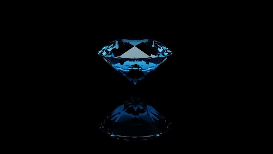 Diamante sfaccettato in primo piano, valutazione secondo le 4C