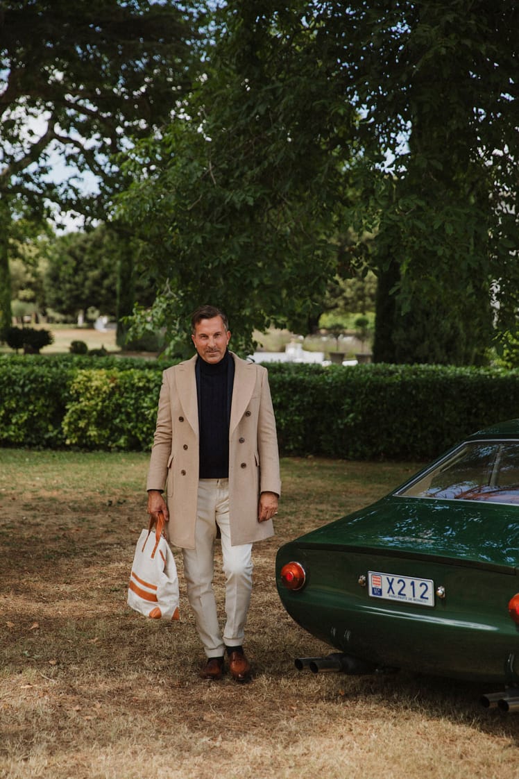 AK MC The Florence short double-breasted overcoat in pure camel cashmere