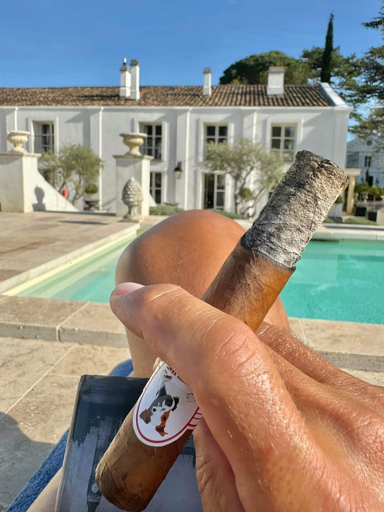 AKMC RESERVE EGM CIGARS